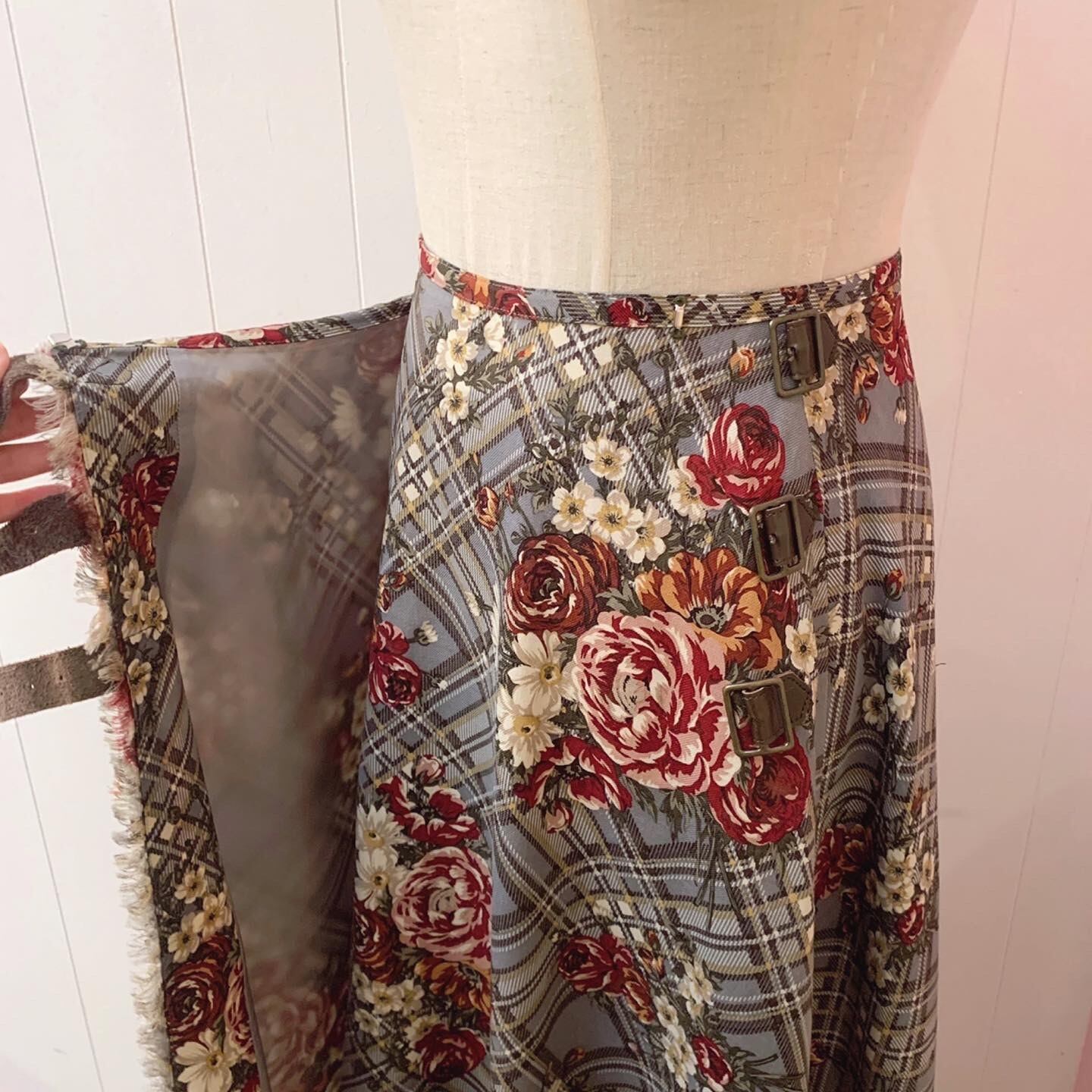 INGEBORG / rose check wrap skirt