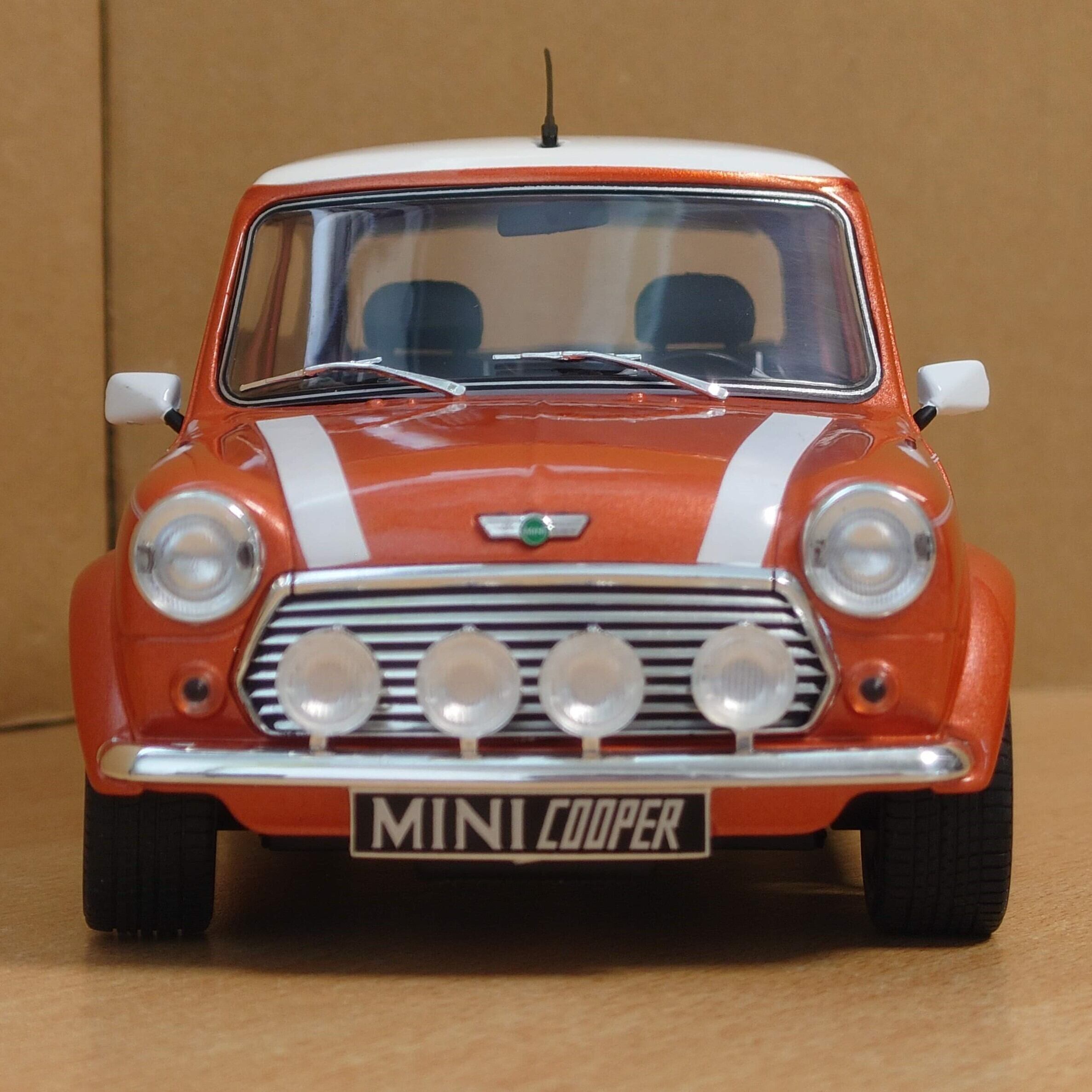 1/18 ミニ クーパー スポーツ 1997 オレンジ MINI COOPER SPORT 1/18 ミニ クーパー スポーツ 1997 オレンジ MINI COOPER SPORT