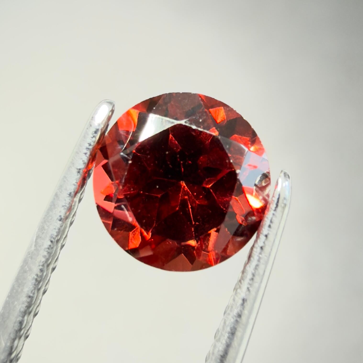 長期在庫品 ☆0.43ct☆ビルマ産ピジョンブラッドルビー0.34ctダイヤ 