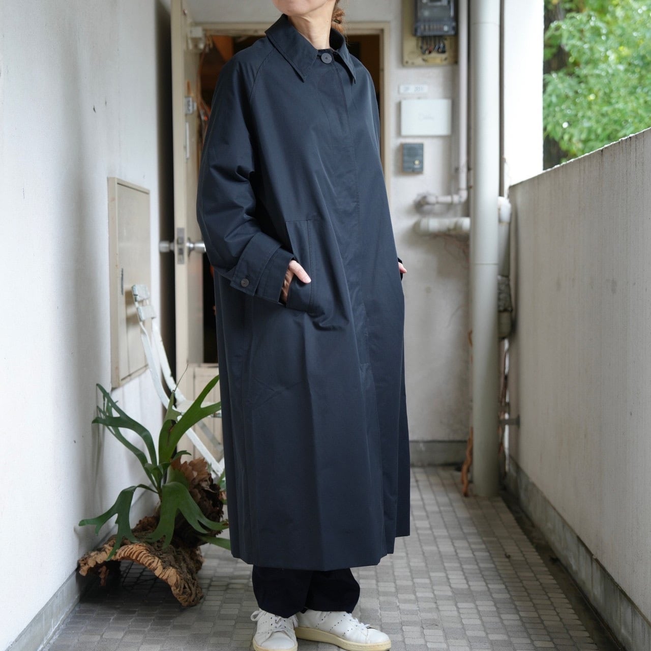 STUDIO NICHOLSON / HOLIN DARKEST NAVY | Debby