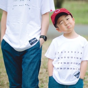 "Adult" カレンダーTEE