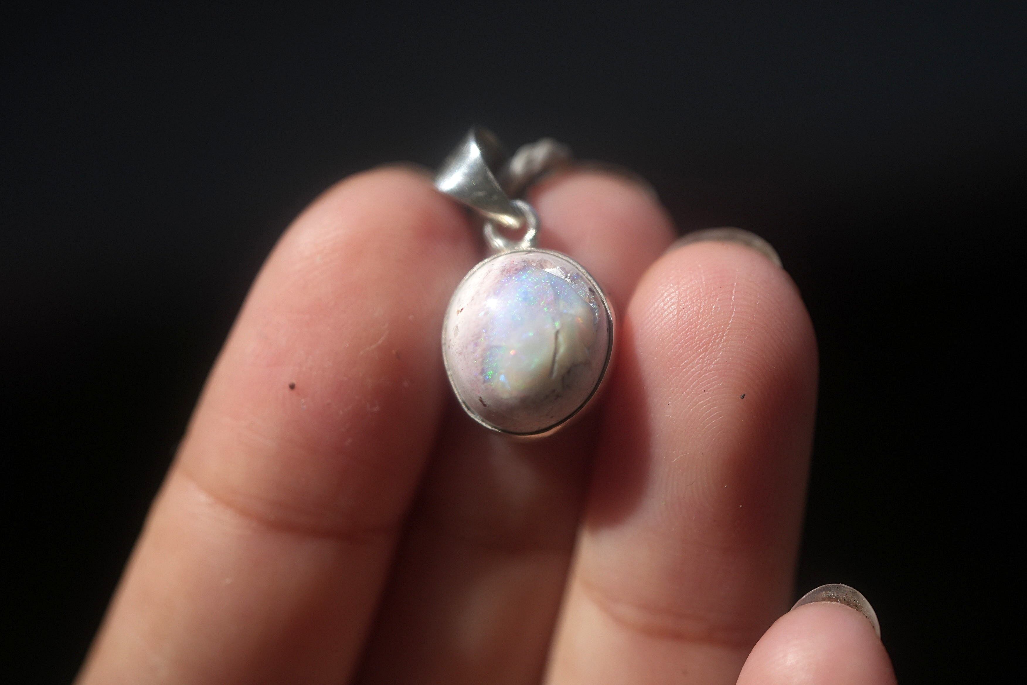 ブルーの夢虹色☆カンテラオパール シルバーネックレス1545 | Funky