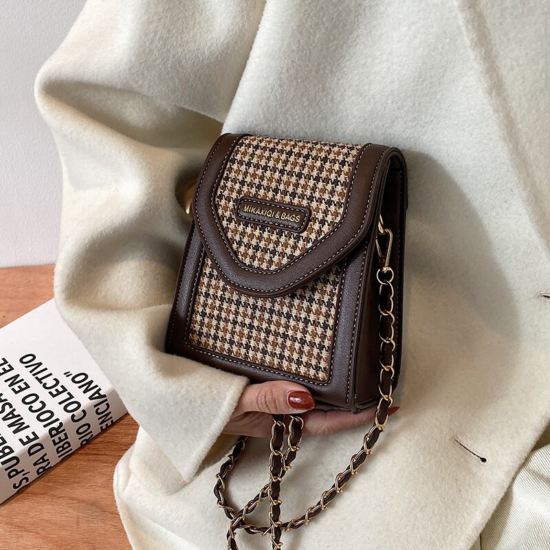 スタイルウィンターチェーン レッド 冬物 スクウェア メッセンジャーバッグ 手作りハンドバック23122923641