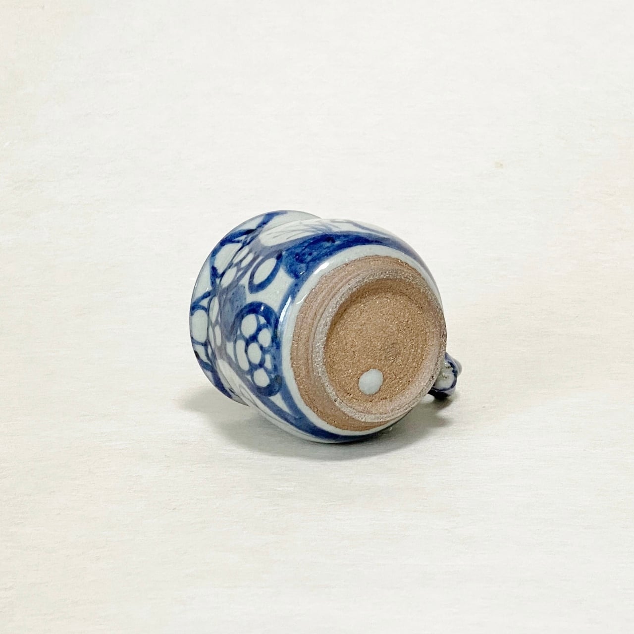 赫三郎窯＞染付 花うさぎ コーヒー碗皿 | UTSUWAYA かねみん