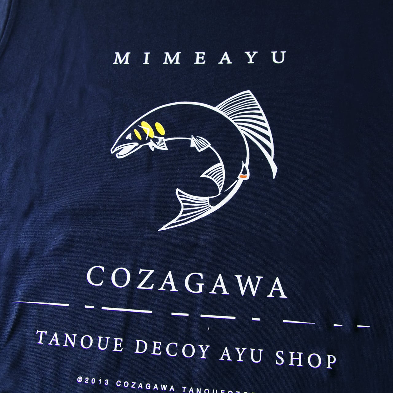 MIMEAYU - COZAGAWA（紺色：綿） ［美女鮎Tシャツ］ | 田上おとり店