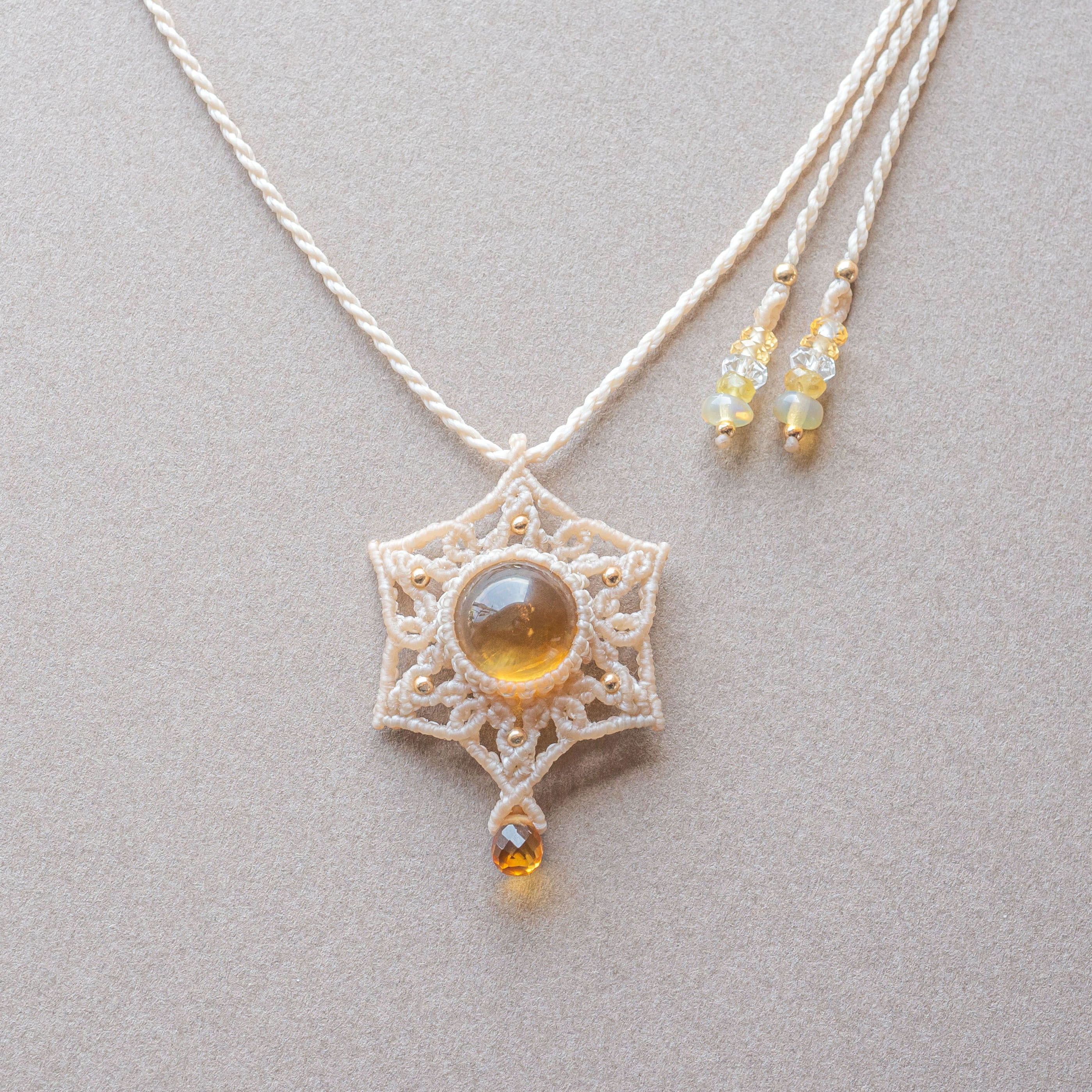 【お客様オーダー品】シトリンのマクラメ編み 天然石ネックレス