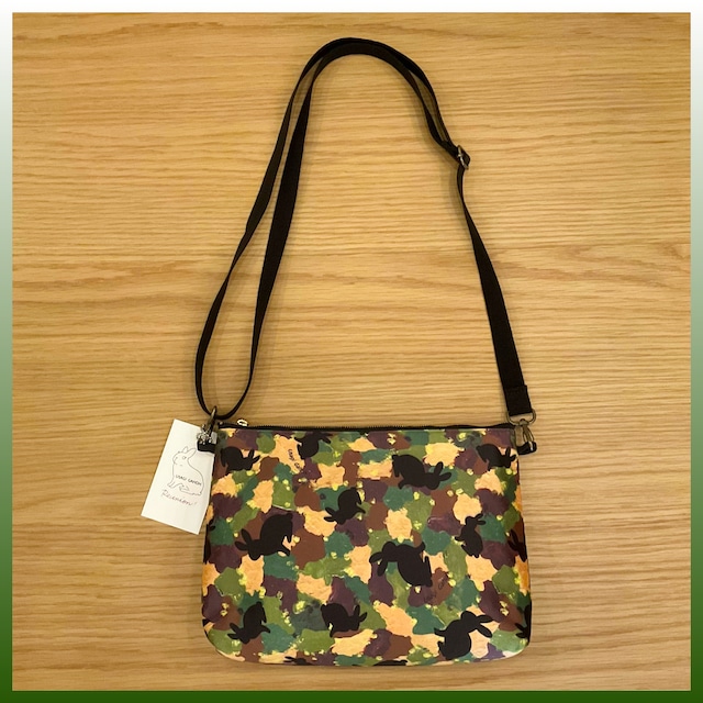 うさぎ画報 中綿ショルダーバッグ 迷彩柄