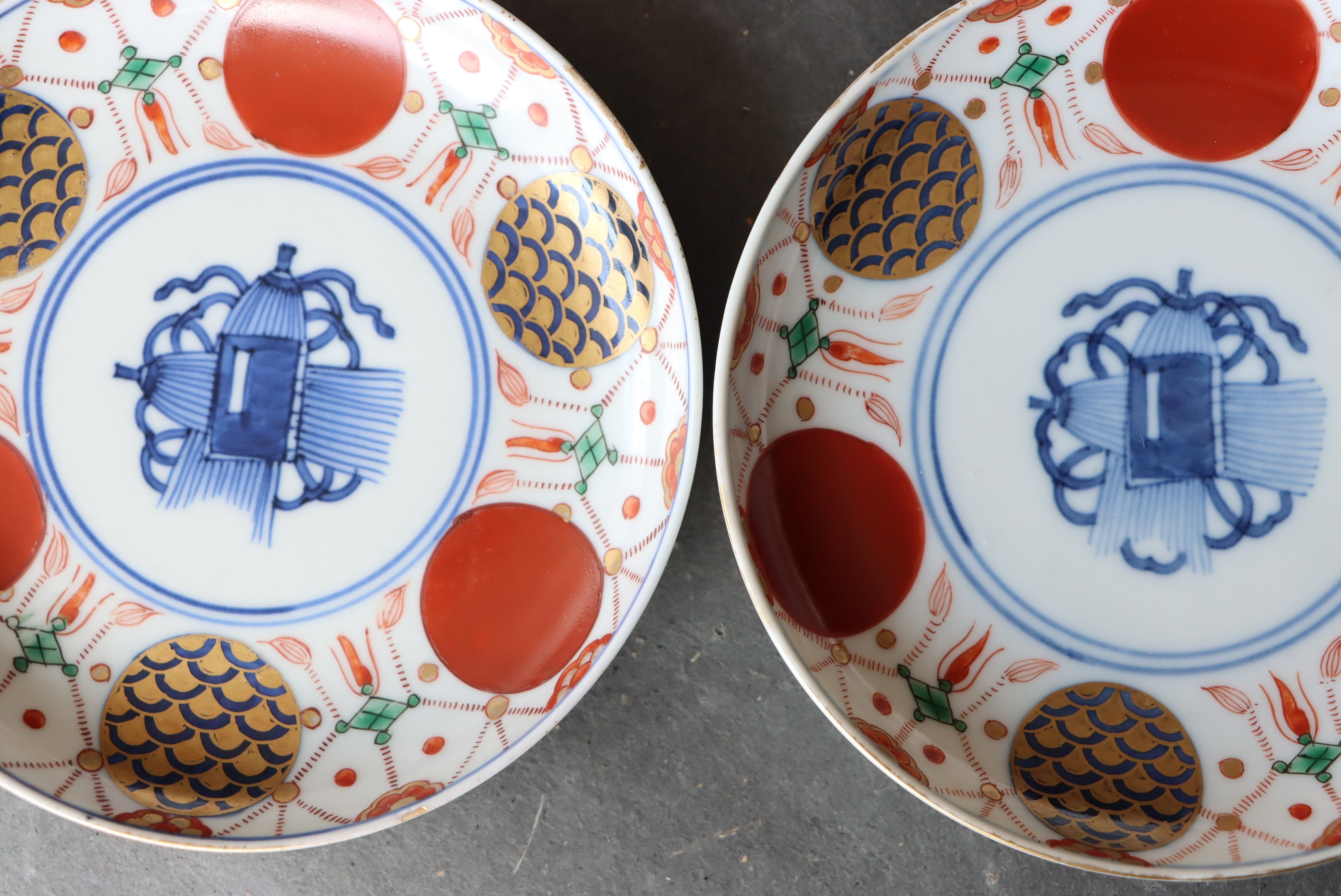 伊万里焼 色絵 赤玉瓔珞文 小皿/Imari small plate | (有)新原美術