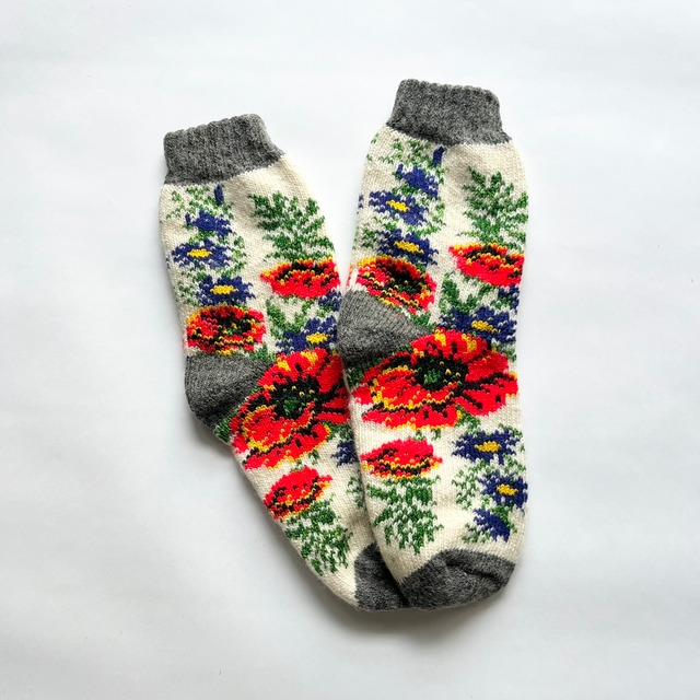 ウクライナ支援／ウールソックス（ポピー柄）