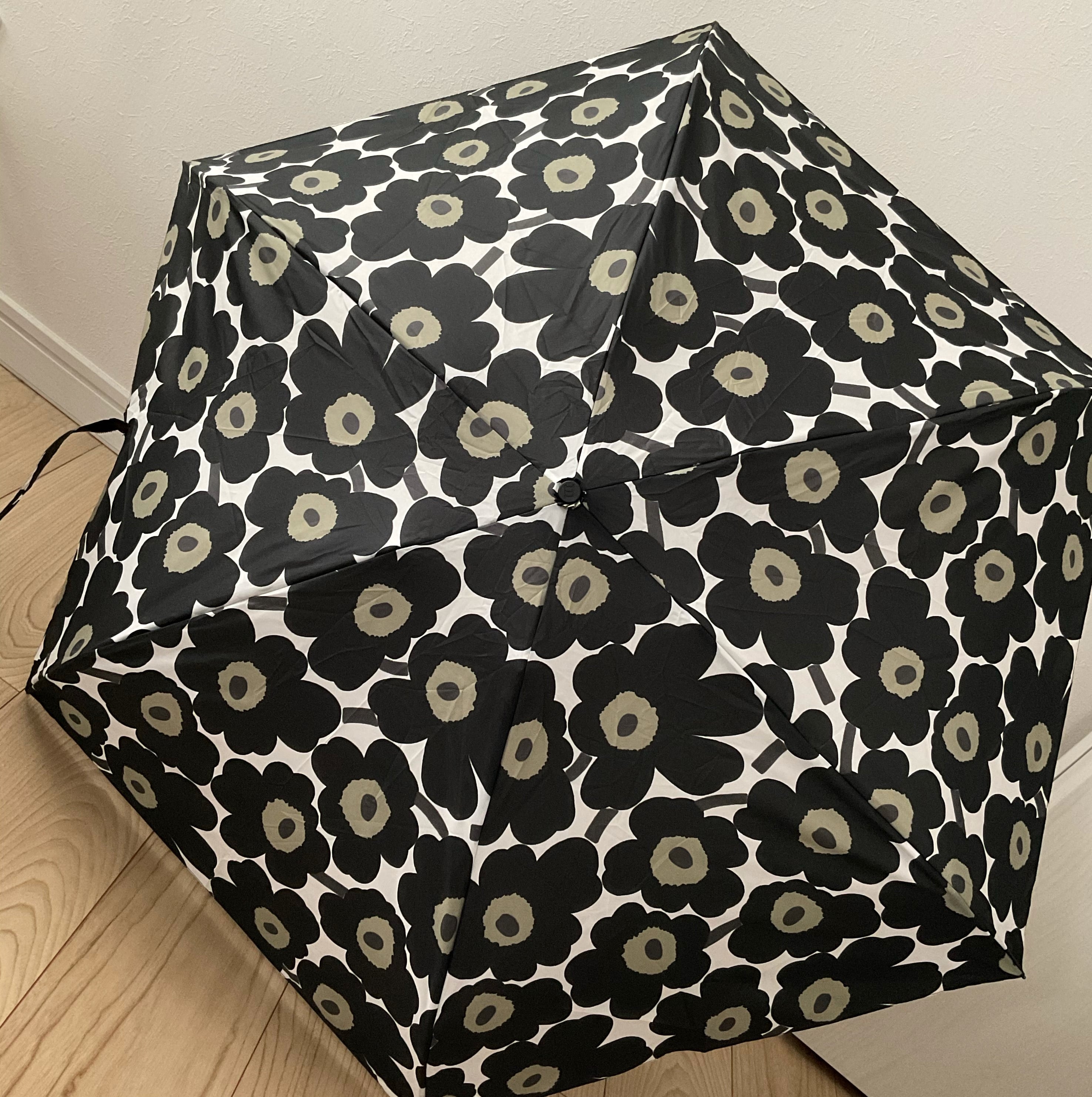 MARIMEKKO】 マリメッコ 折りたたみ傘 ミニウニッコ | Etella MARIMEKKO】 マリメッコ 折りたたみ傘 ミニウニッコ | Etella