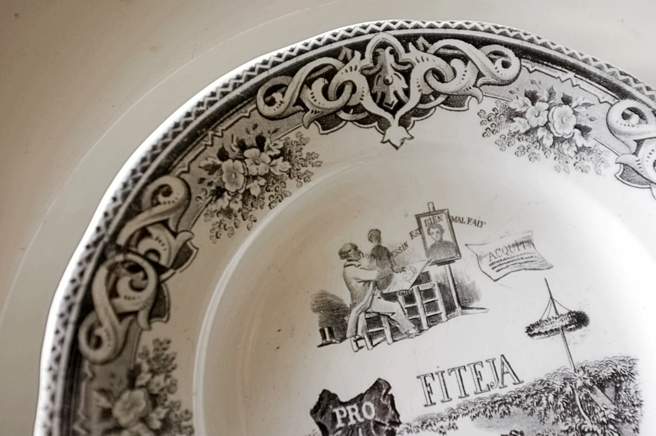1860s Creil et Montereau Lebeuf Milliet et Cie 不可解ユートピア 謎のプレートc クレイユモントロー Rébus