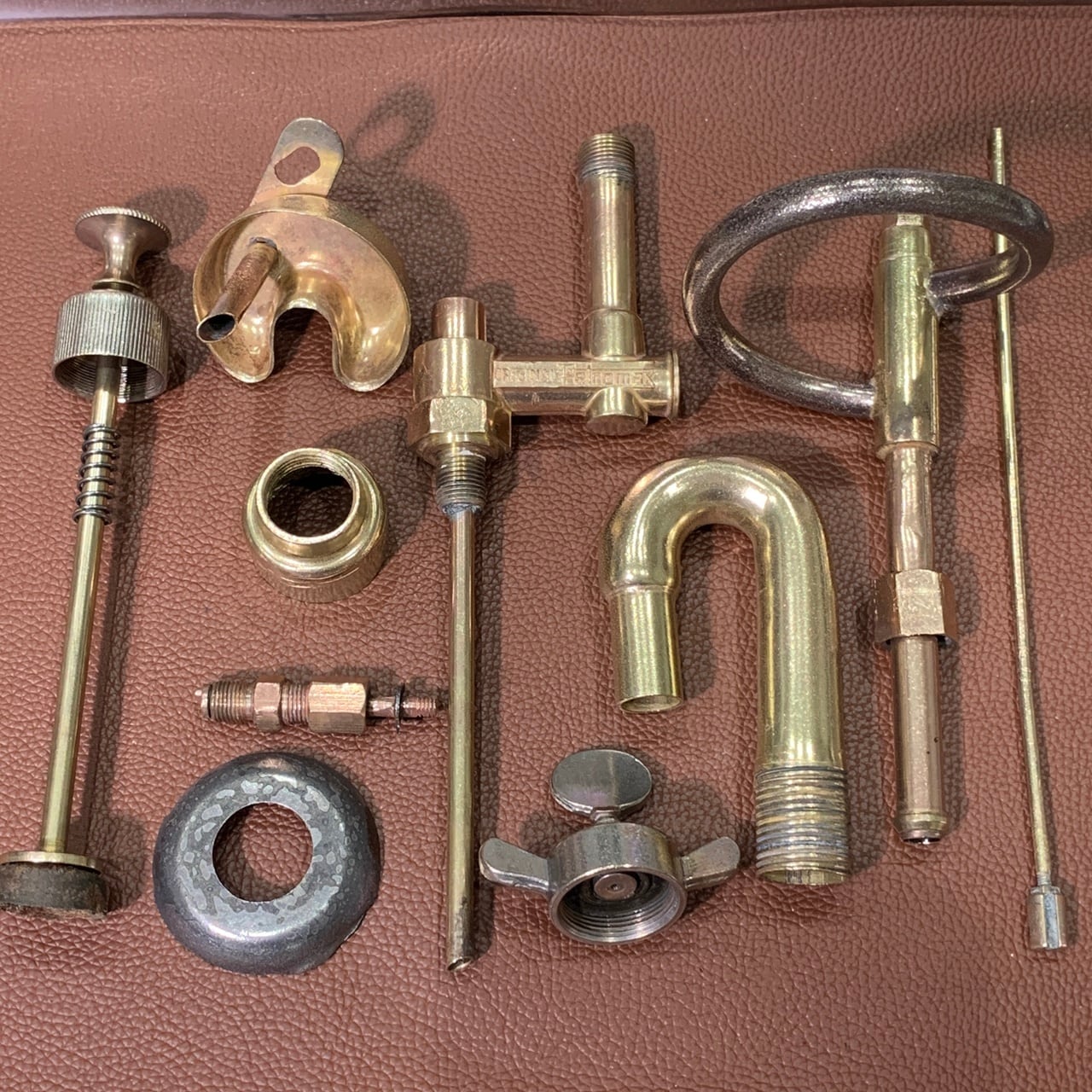 初期 80年前】整備済 真鍮 レアタンクロゴ PETROMAX 826 350CP 初期 80年前】整備済 真鍮 レアタンクロゴ PETROMAX 826 350CP
