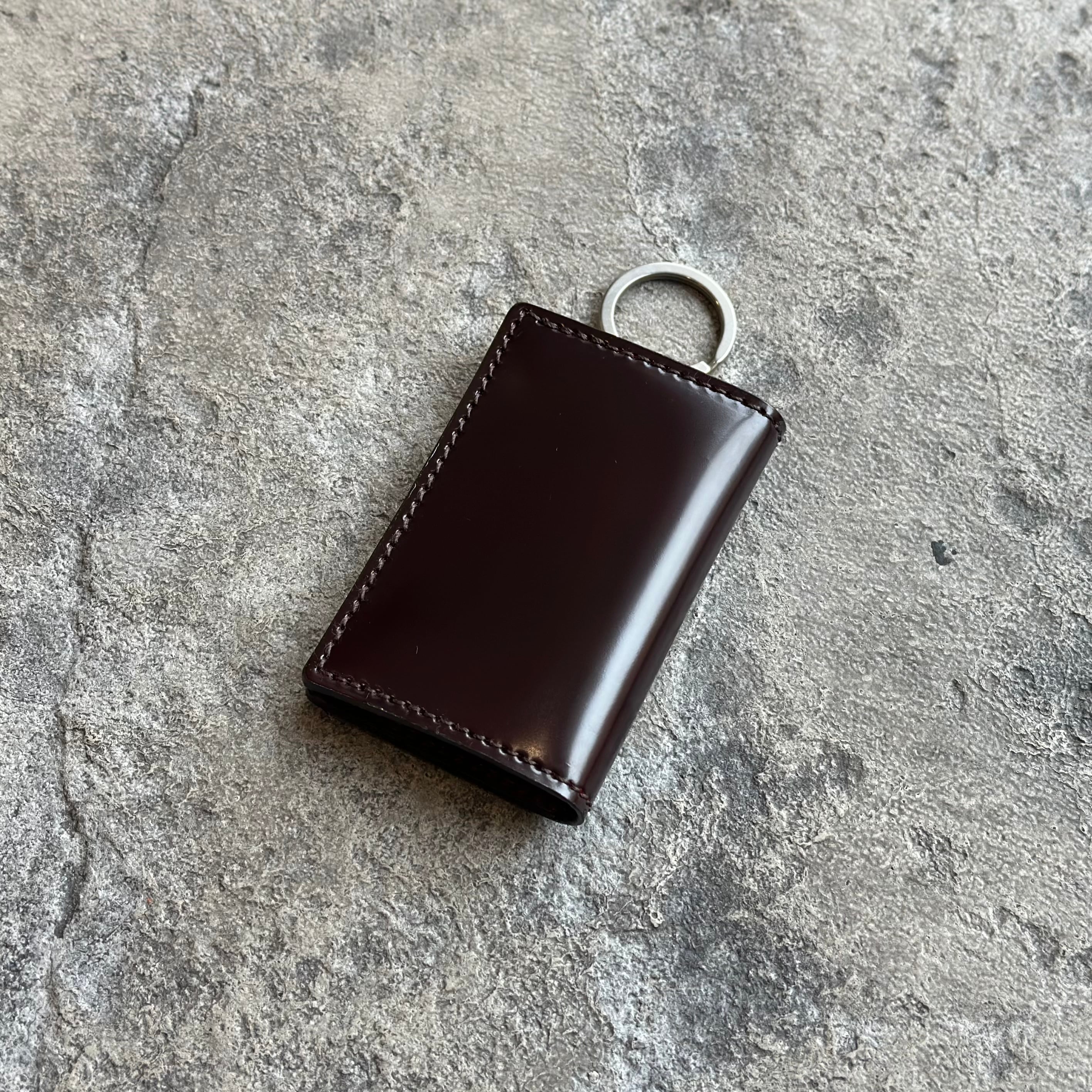 限定商品】トリニティーケース ランブル コードバン(ブラウン