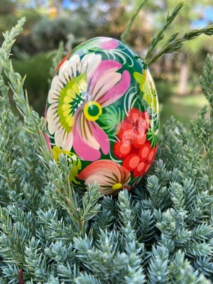 ペトリキウカ塗りのイースター・エッグ　ホメンコ作