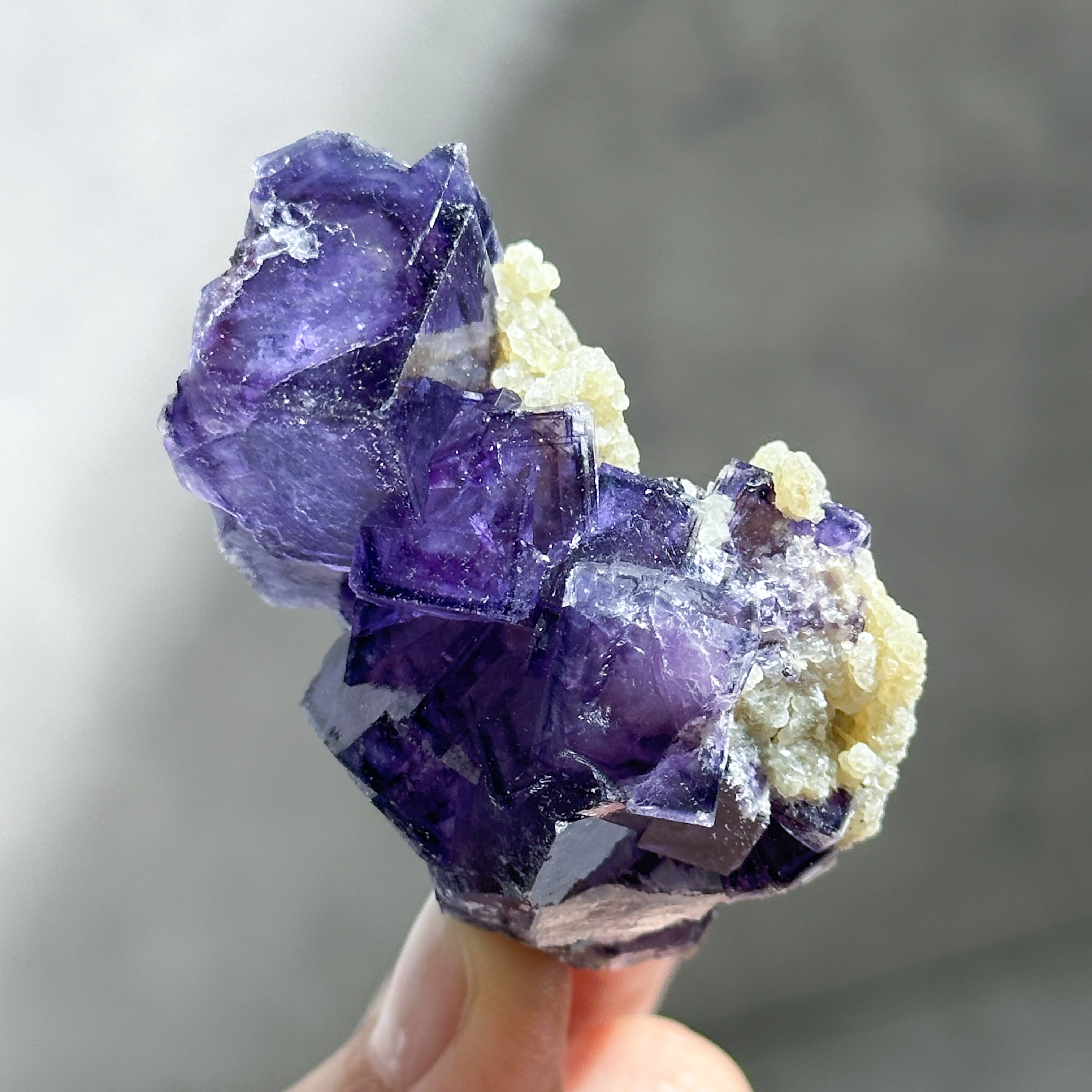 蛍光◎ヤオガンシャン産フローライト 原石04◇ Fluorite From