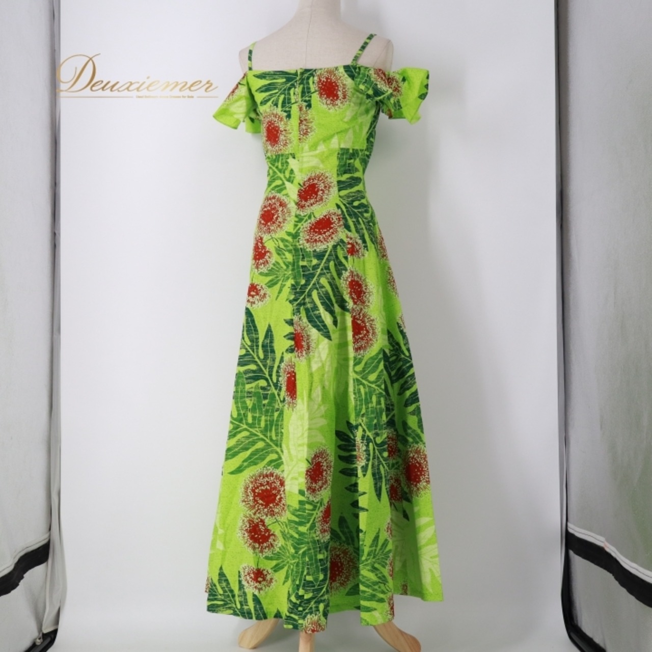 フラダンス 衣装 ワンピース ドレス グリーン系 メネフネプランテーション 日本製 ハワイアンプリント モンステラ柄 MENEHUNE PLANTETION キャミソール フリル フレアスカート レッド系 黄緑 緑 赤 華やか 鮮やか かわいい おしゃれ さわやか 上品 おしゃれなワンピース 華やかな ハワイアンスタイル エレガント リゾート