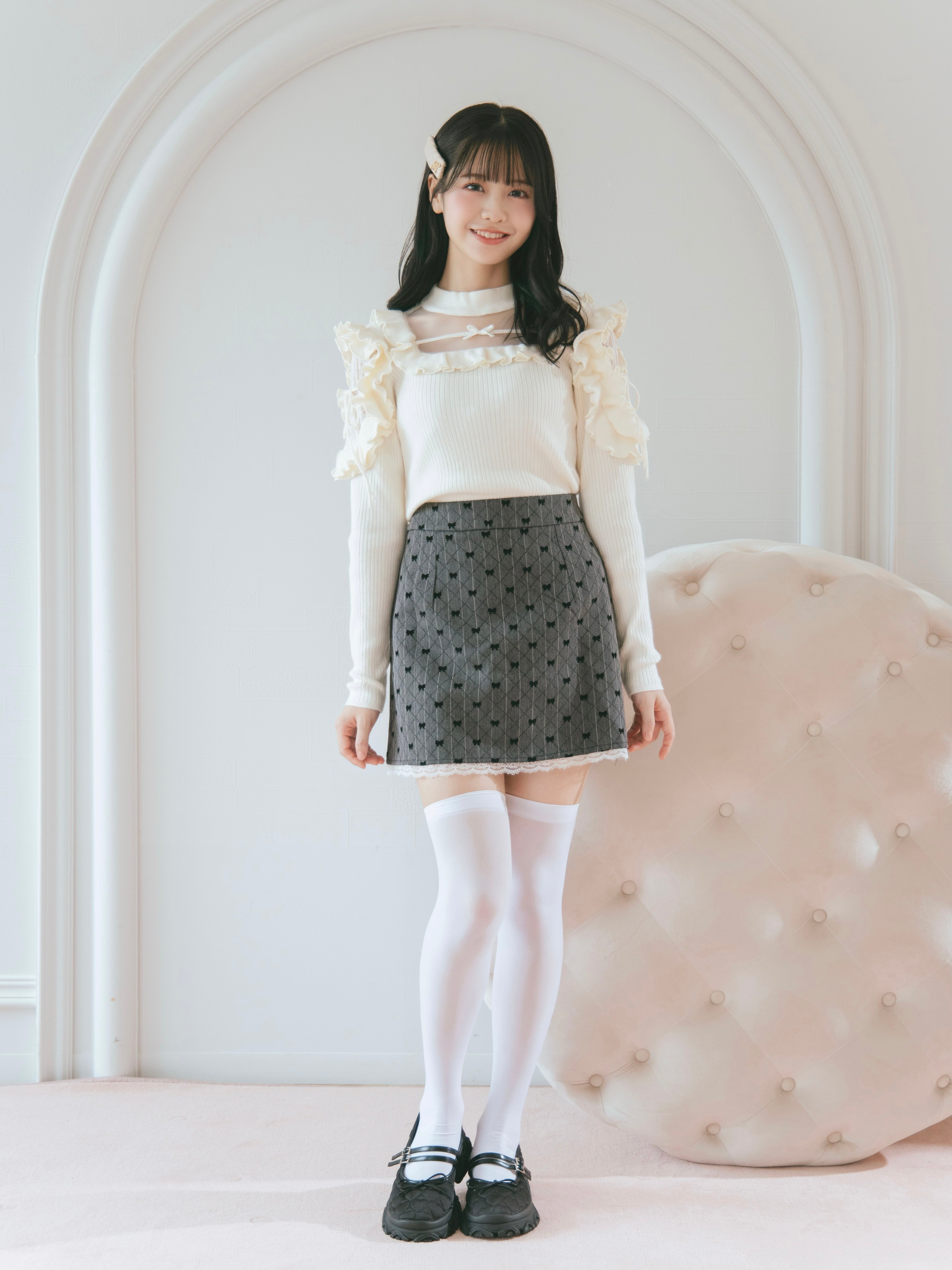 meltie きらきらショルダーフリルニット