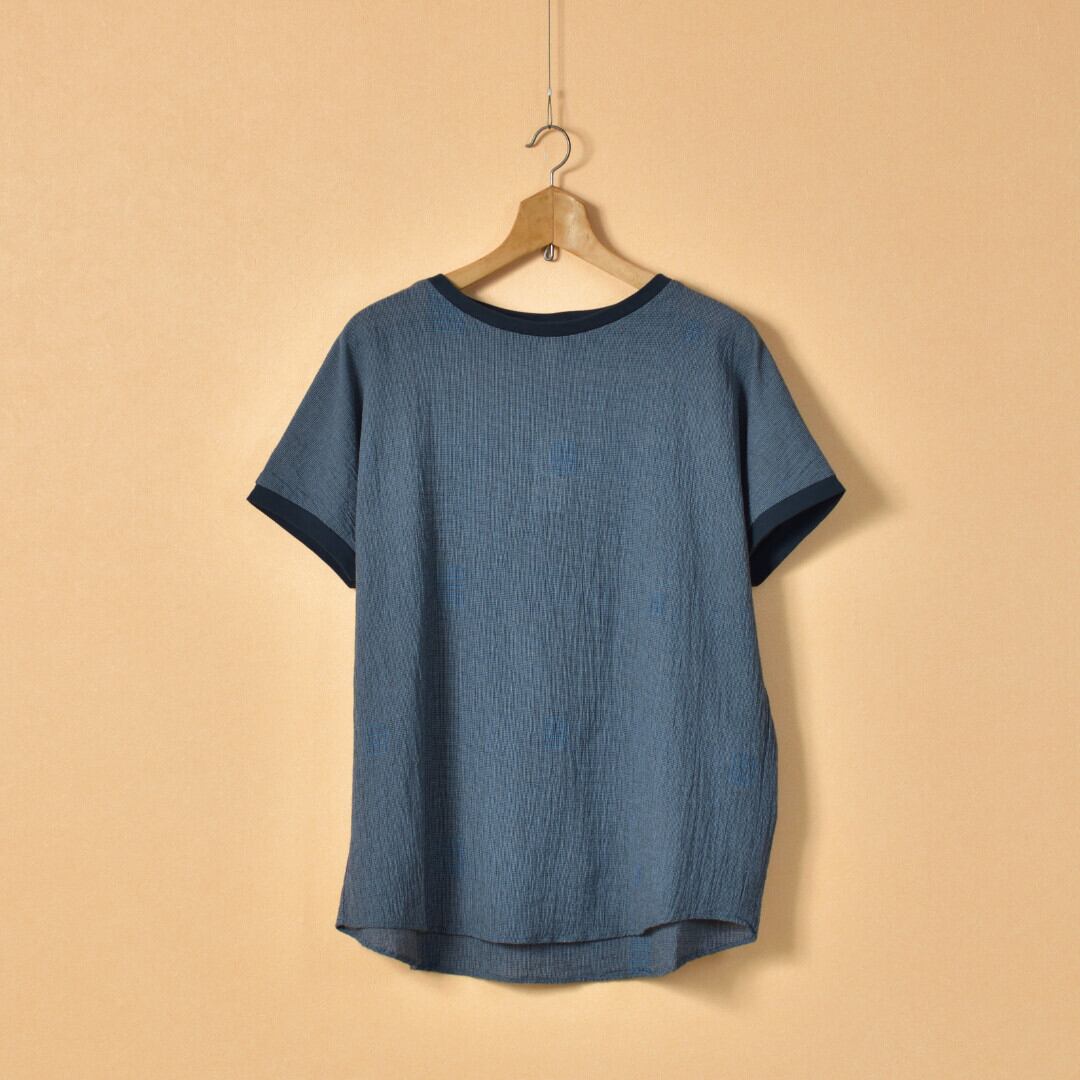 prit プリット ウインドドビー柄リーフネックプルオーバー・ネイビー ガーゼの様に柔らかい生地が特徴です