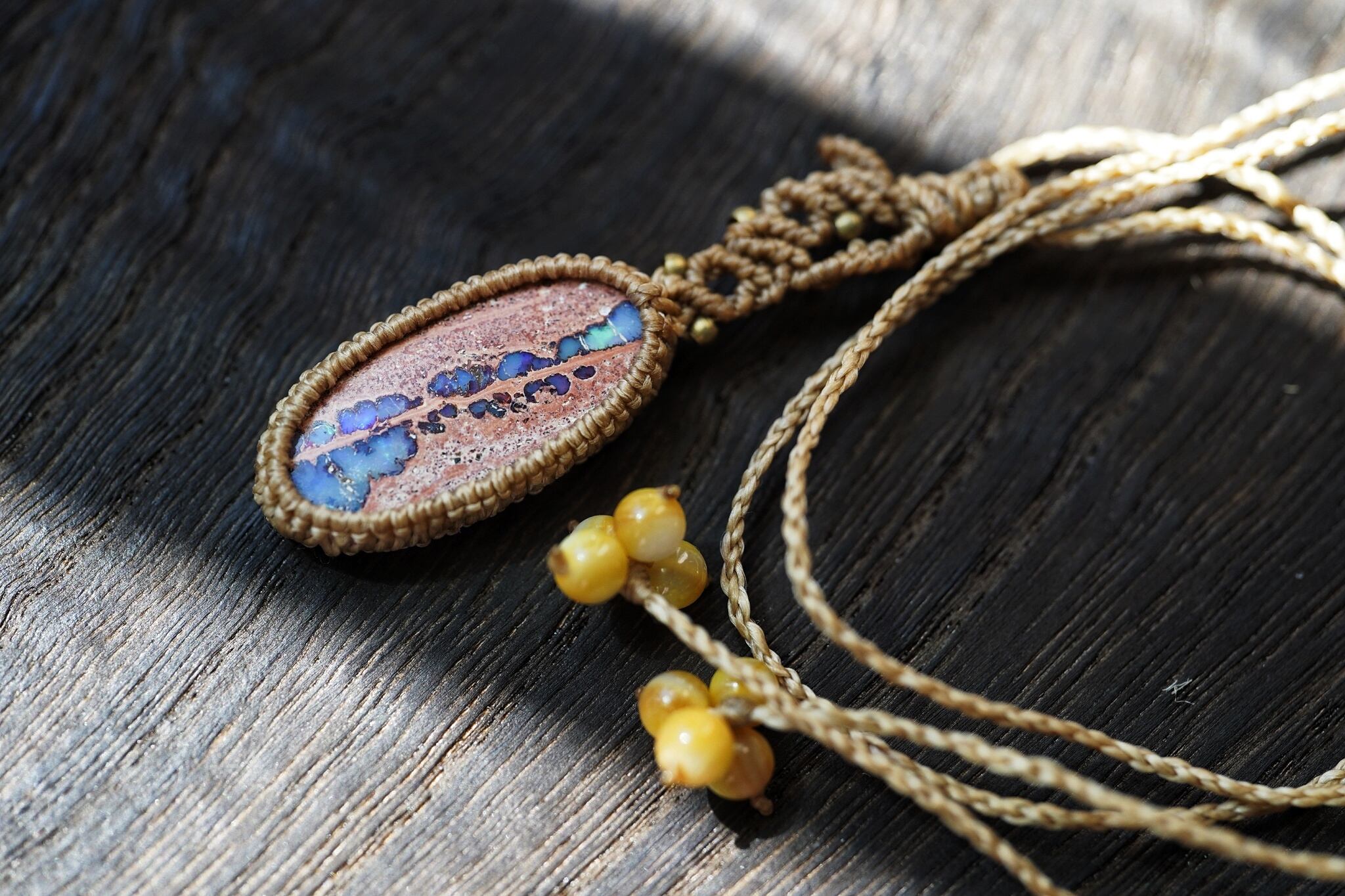 Mexican Opal Macrame Necklace | La Kutira