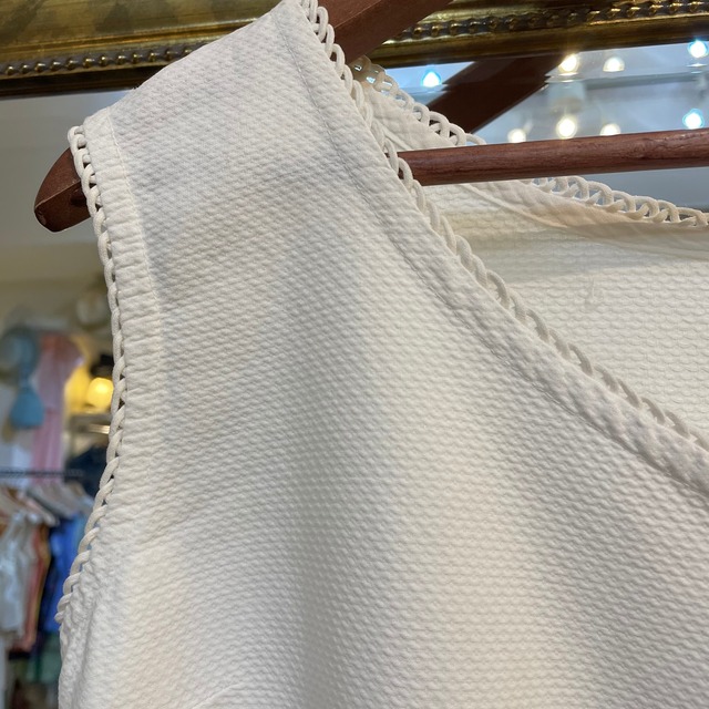 Vintage 50's cotton white sleeveless blouse