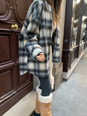 (予約)poster / selfie hood zipup / 2color