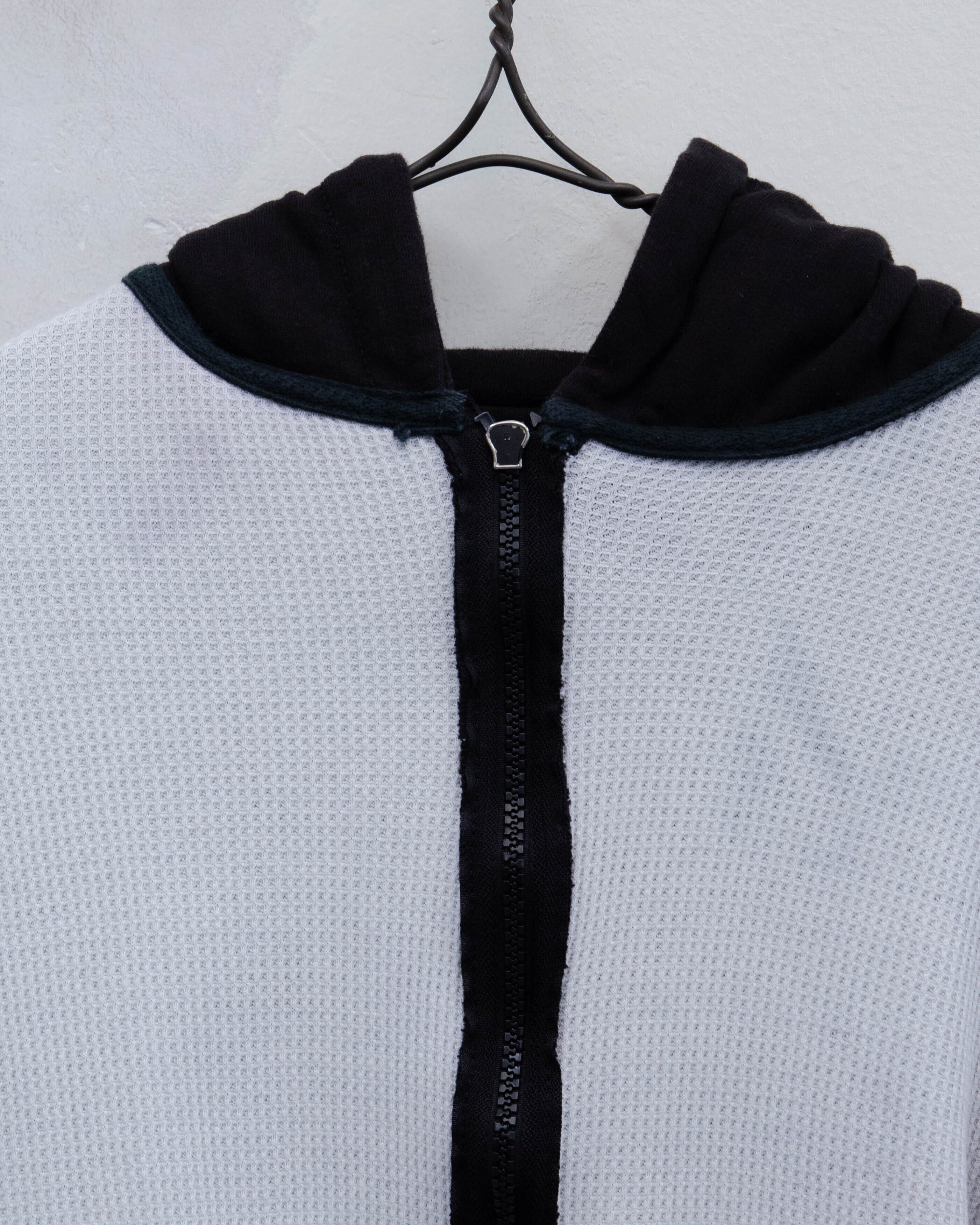 1990s thermal-lined oversized zip-up hoodie in black | LUIK FINN