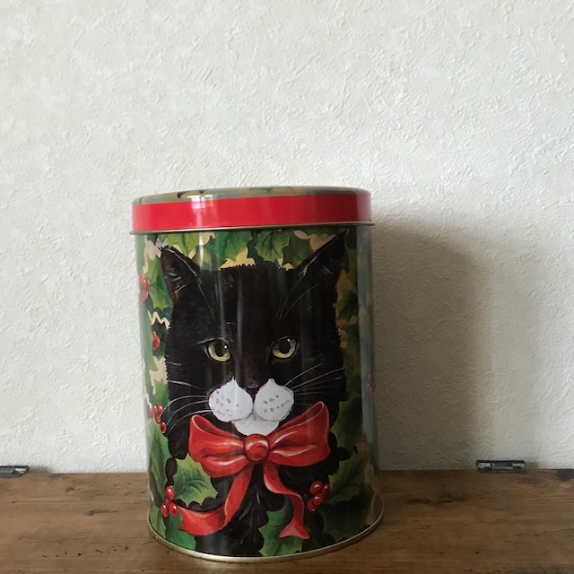 黒猫の缶