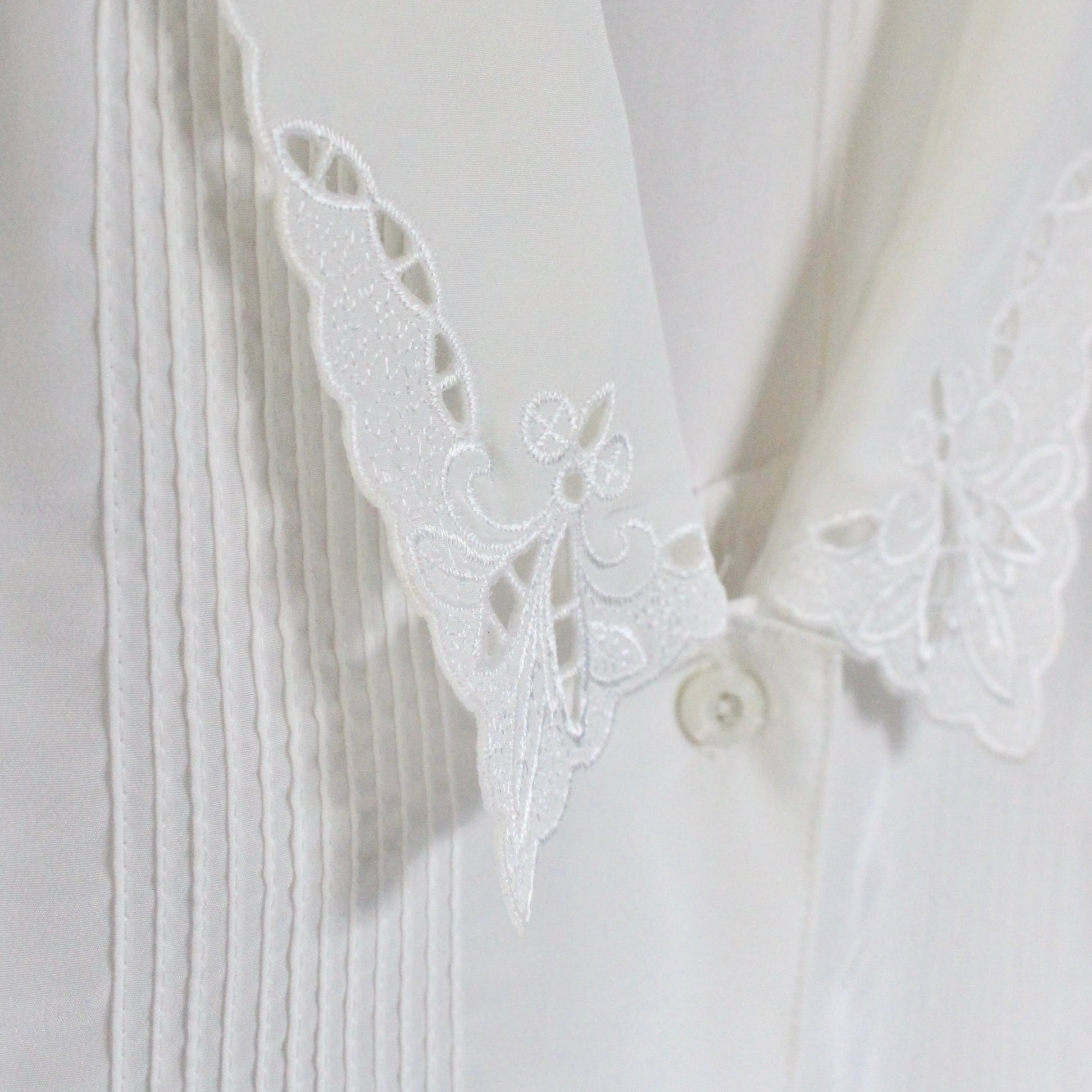 レース襟ブラウスシャツ ホワイト