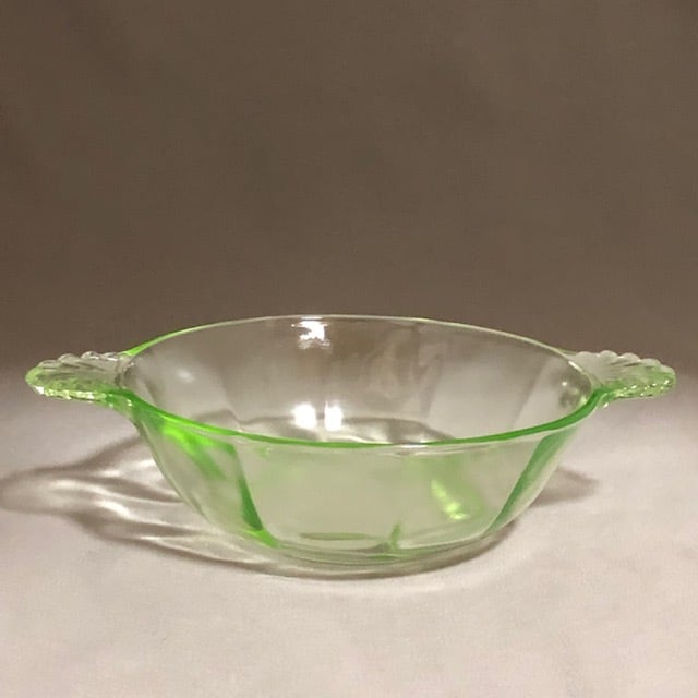 ヘーゼルアトラス フローレンス プレート ウランガラス