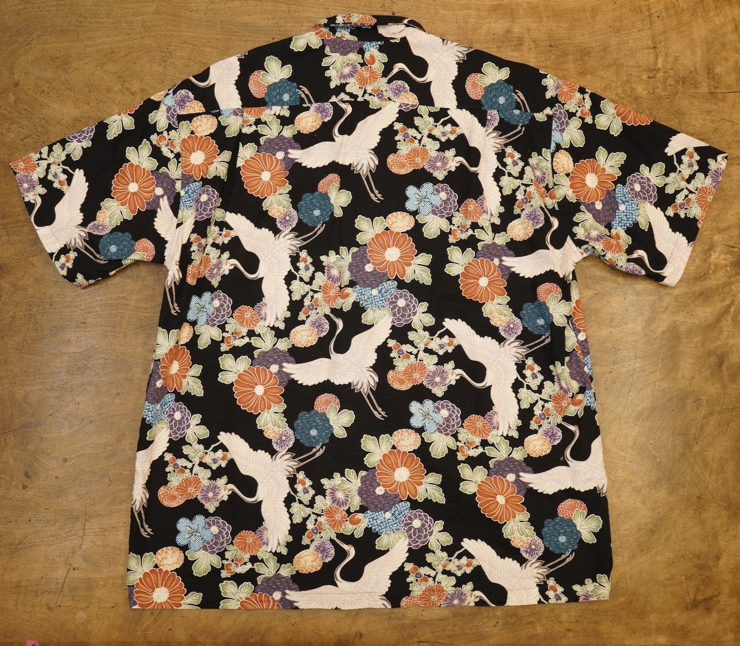 【レア】クロップドヘッズ クローズ アロハシャツ シルク100% 和柄 鶴 総柄 レア】クロップドヘッズ クローズ アロハシャツ シルク100% 和柄