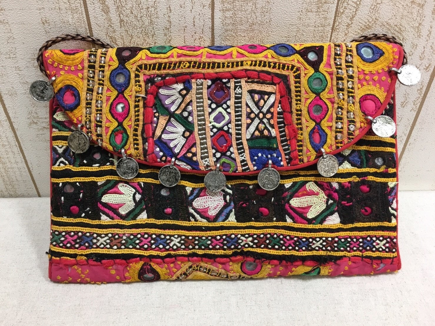 アフガニスタン刺繍写真集 Embroidery from Afghanistan