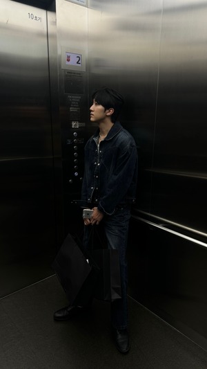 【PANTS】Wave-Cut Flare Denim (Blue Black)