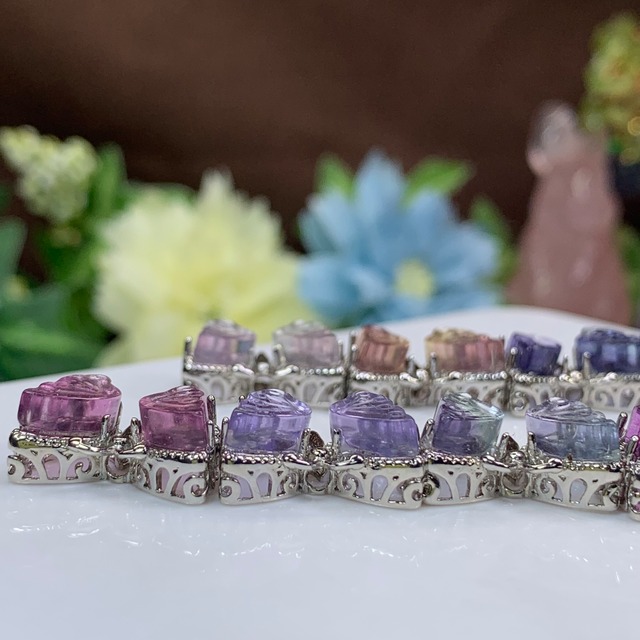 3.10個セット☆フローライト蝶々・縦横貫通穴☆パーツ