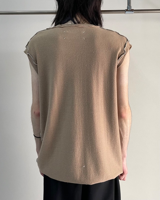 【2003s/s Maison Martin Margiela】inside out v-neck no sleeve