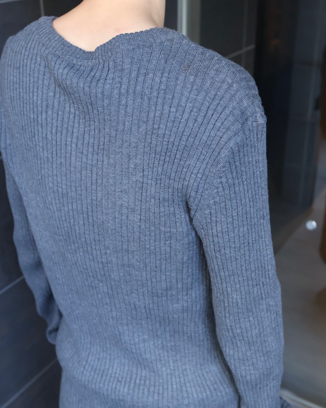 v-neck rib knit