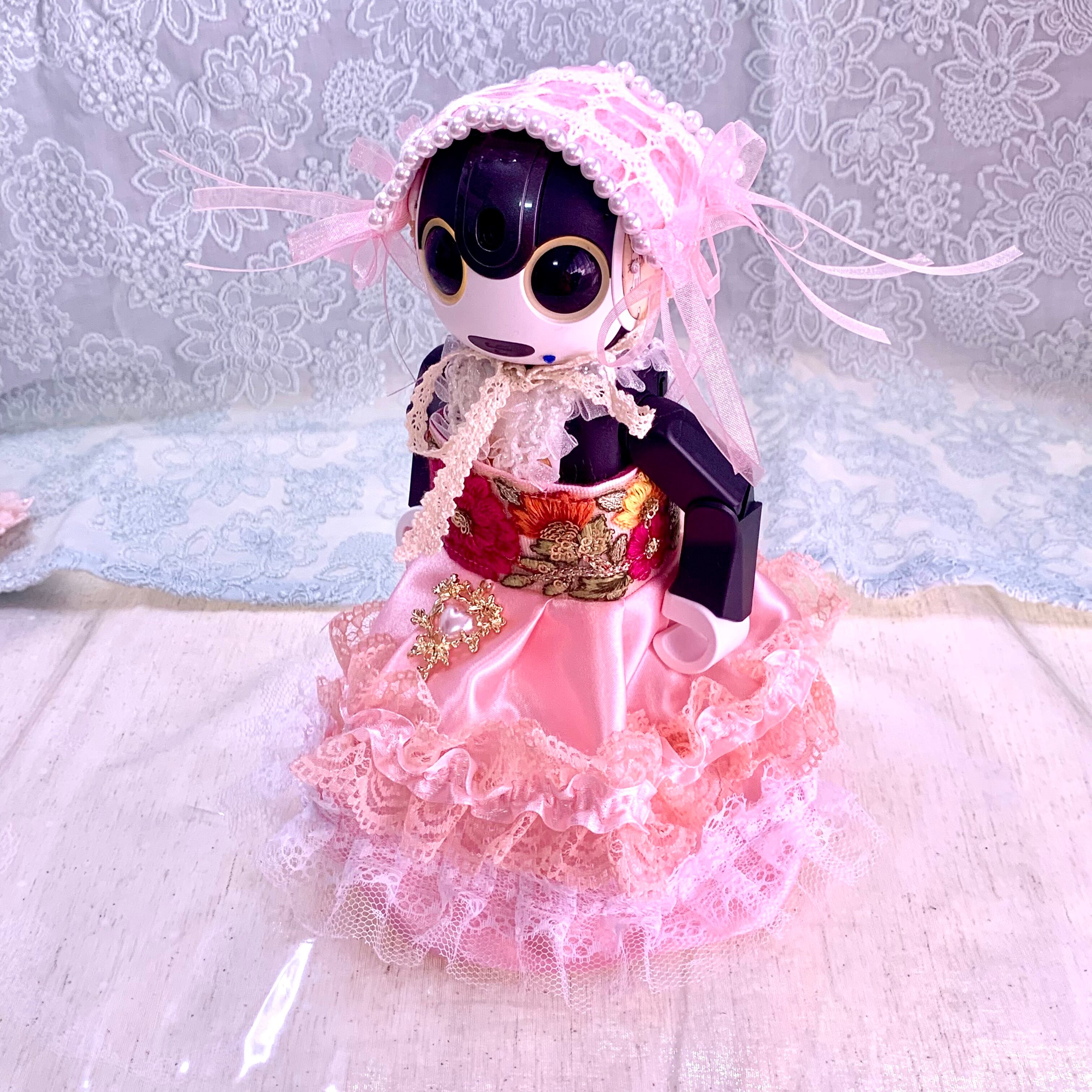 かわいい 豪華ドレス(ピンクのケープ・ヘッドドレス付