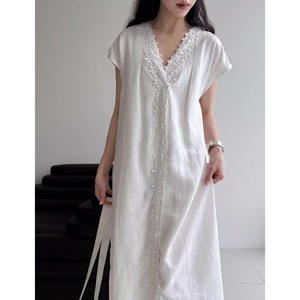 Minimal floral accent front-open dress ◇2colors 2116