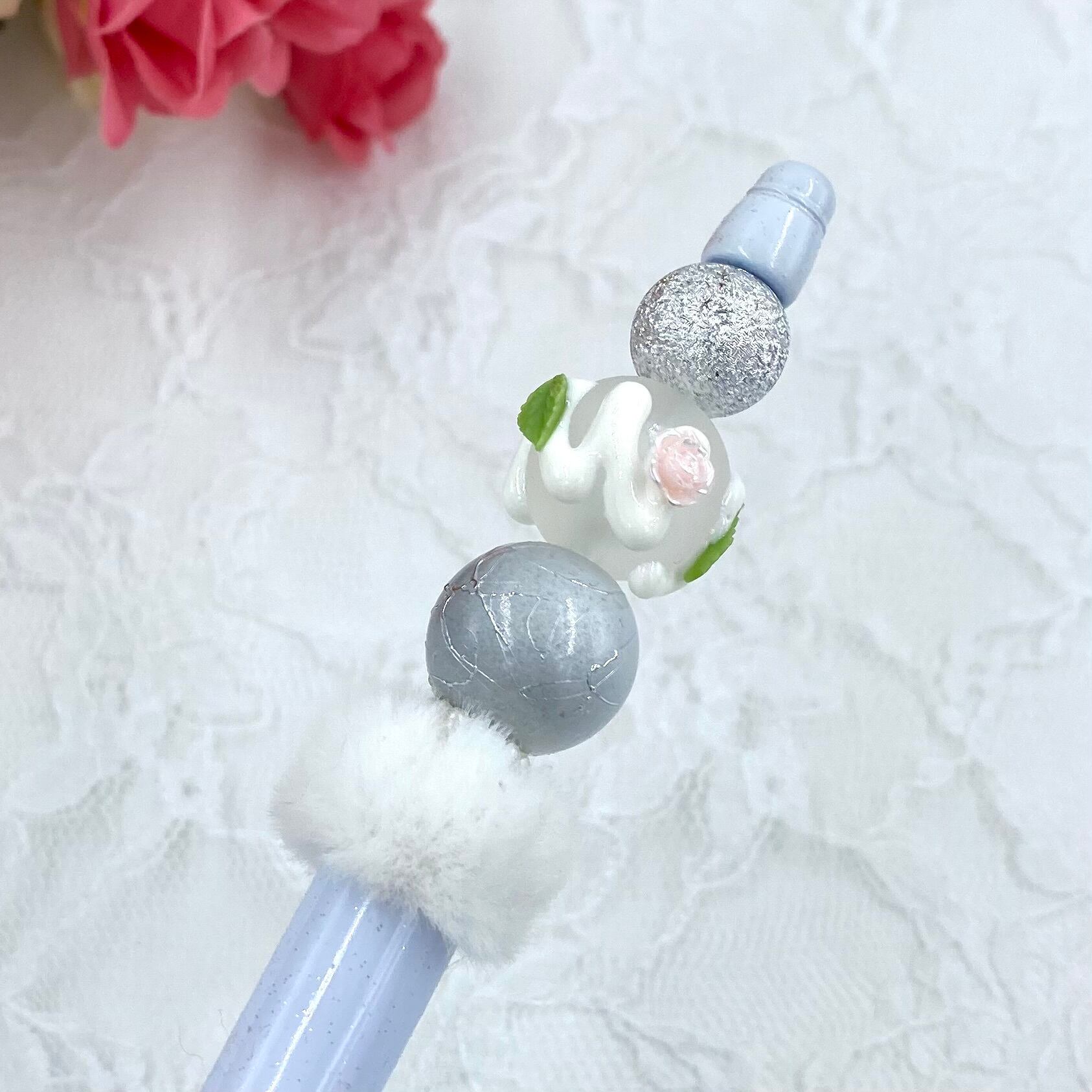 182 カスタムボールペン完成品 手書き蓄光薔薇パーツビーズボールペン