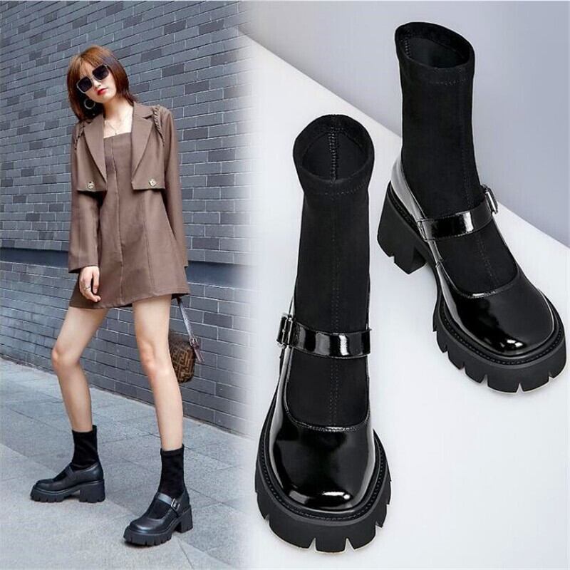 【新作】【送料無料】 レトロなハイヒールの厚底レディースラウンドトゥハイヒールブーツブラックベルトバックルハイヒールブーツウィンターレディースブーツ 靴 シューズ 冬物 ハーネス 10b390403983369