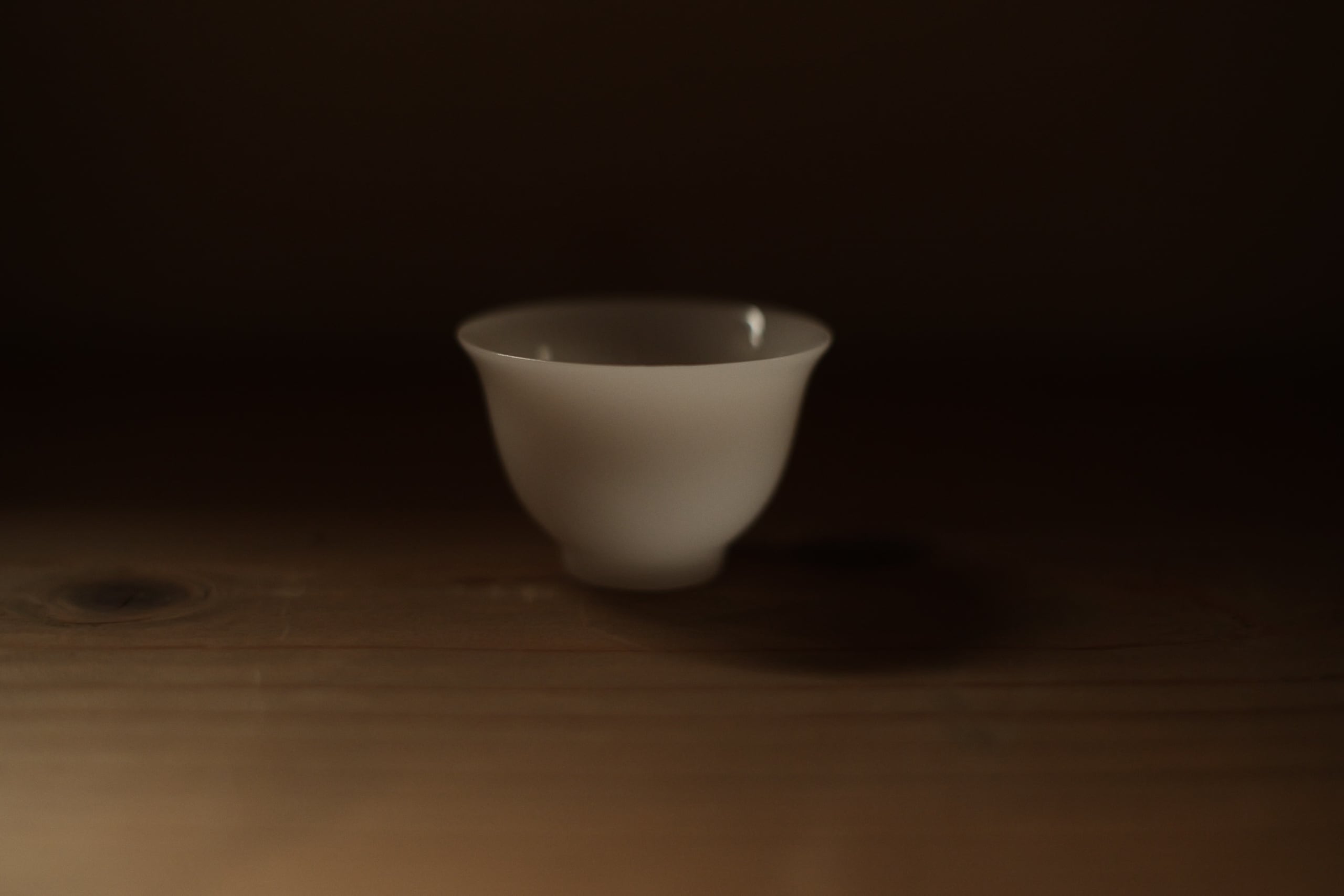 風景画の白磁杯 氷種白磁茶杯＜徳化窯＞（満水約39cc） | 北白川糕糰店