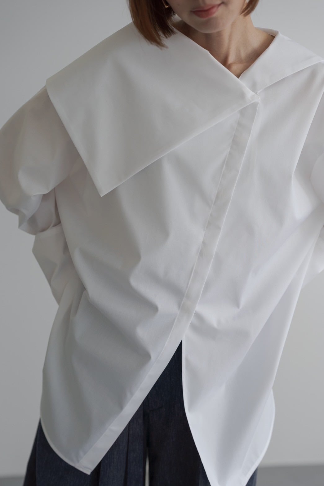 Asymmetric Flap Oversized Blouse(white) 8月下旬から9月上旬頃