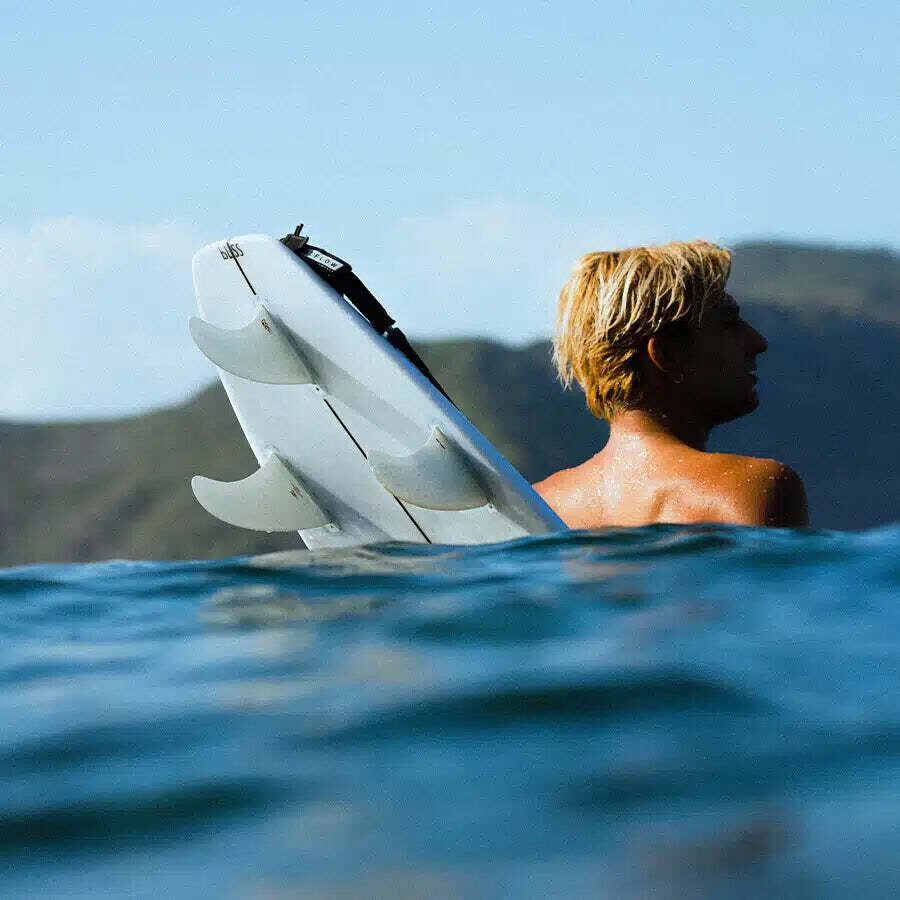 DEFLOW THRUSTER PULSE 【MEDIUM】 | CCCSURFSK8SHOP