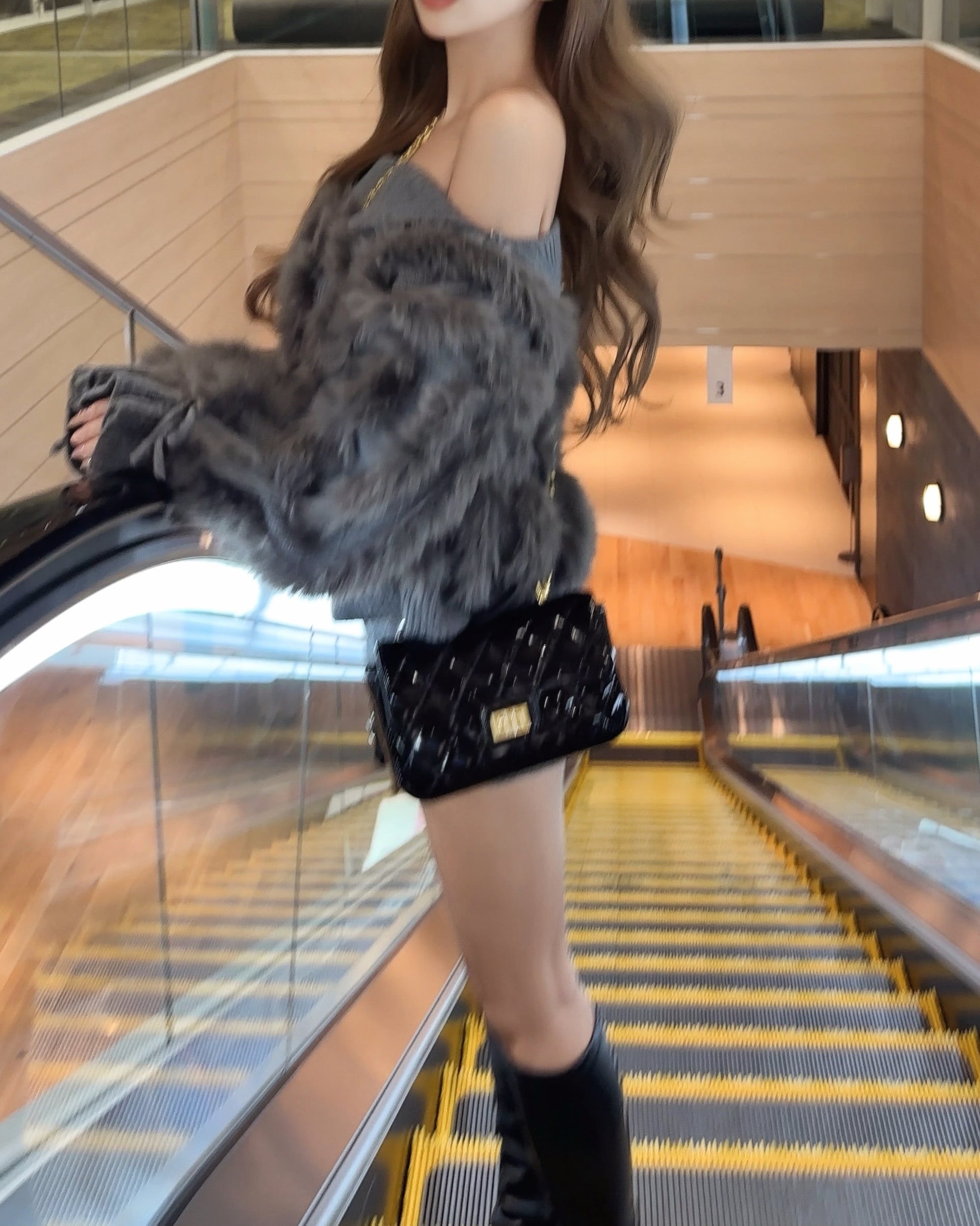 Fluffy Shaggy Voluminous Knit グレー | GIENGE［ジーアング］