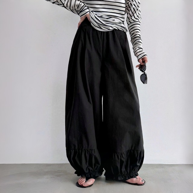 ラッフルヘムバルーンシルエットワイドパンツ　A02277