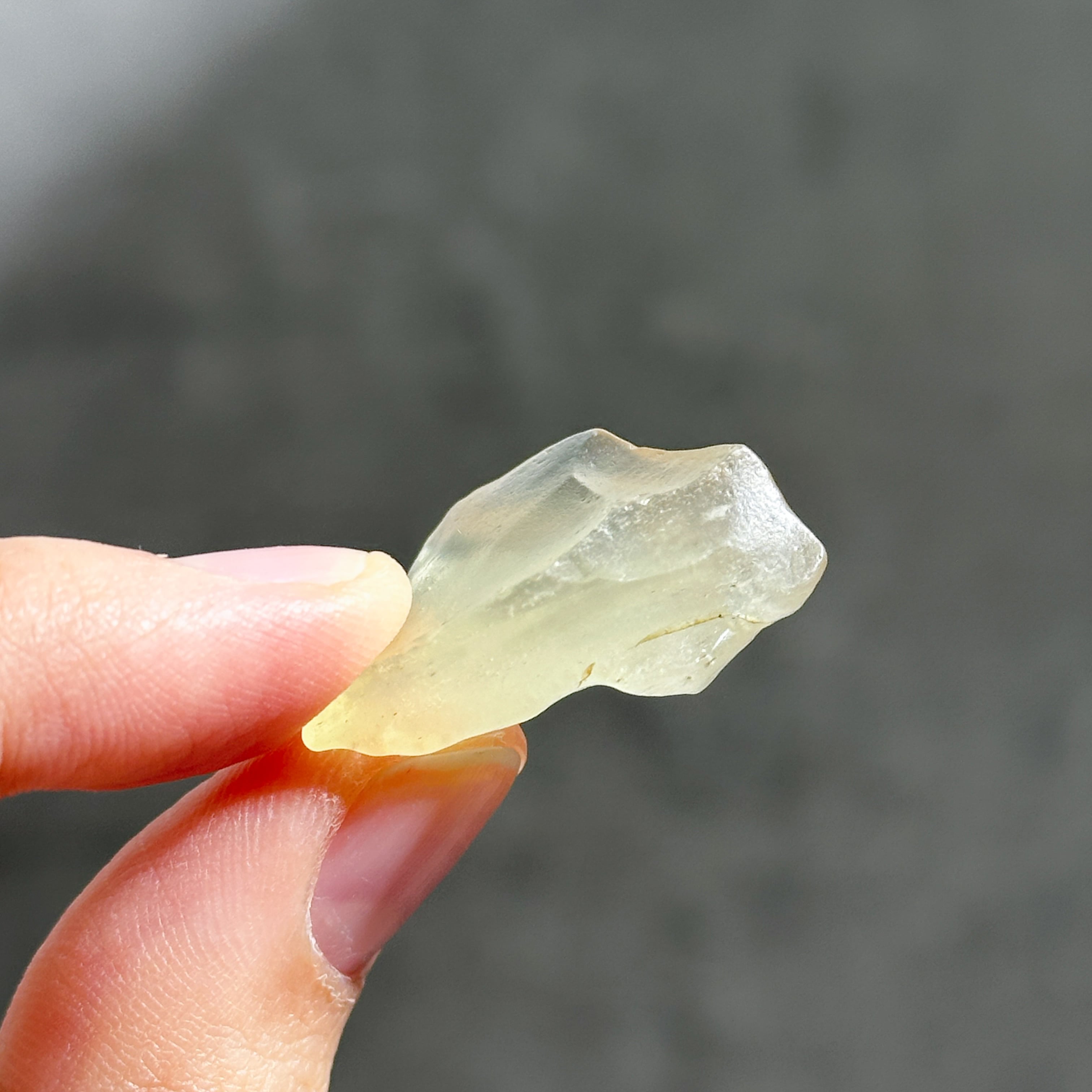 リビアンデザートグラス 原石21◇ Libyan Desert Glass ◇天然石・鉱物