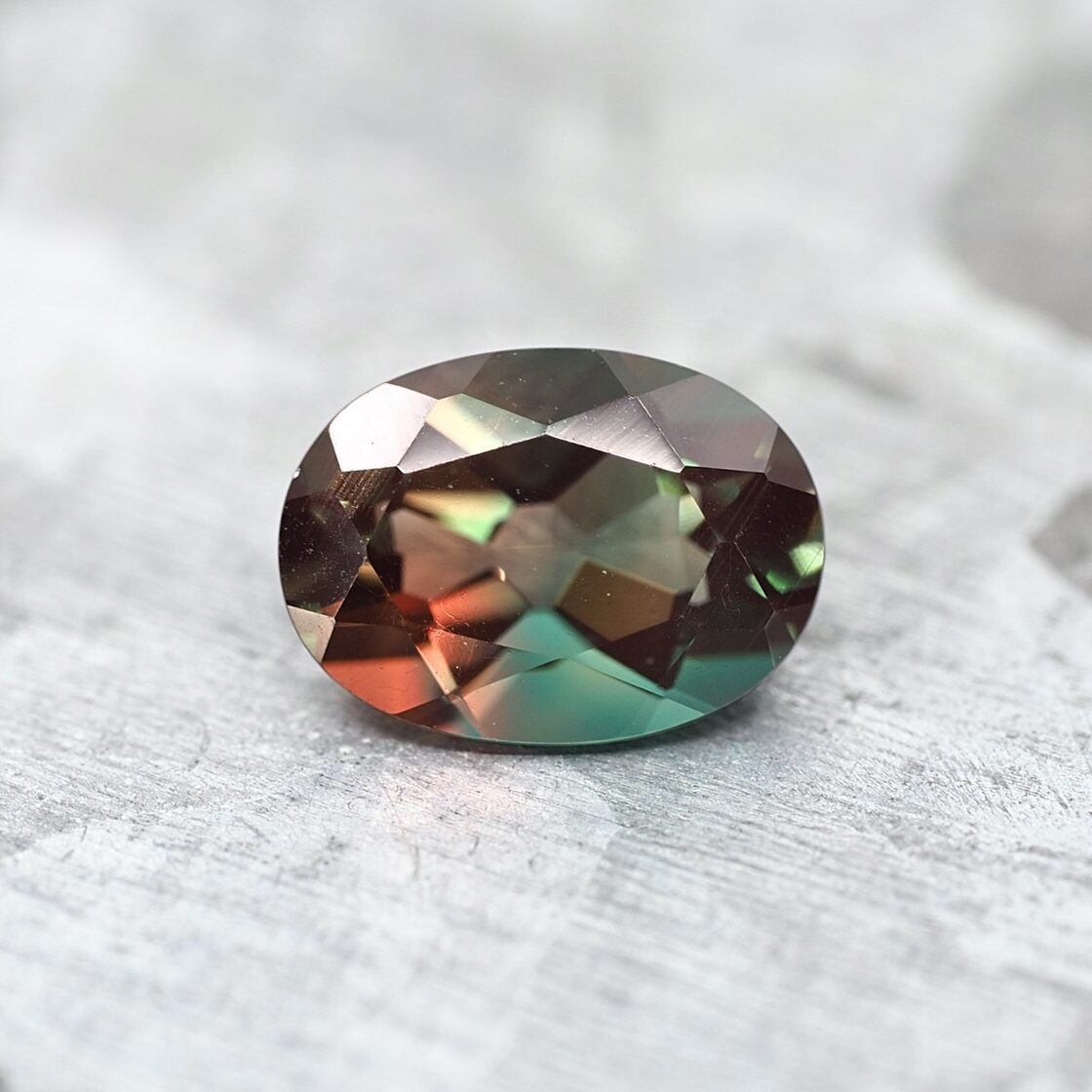 カラーチェンジバイカラーアンデシン 0.74ct オーバル | PAY ID