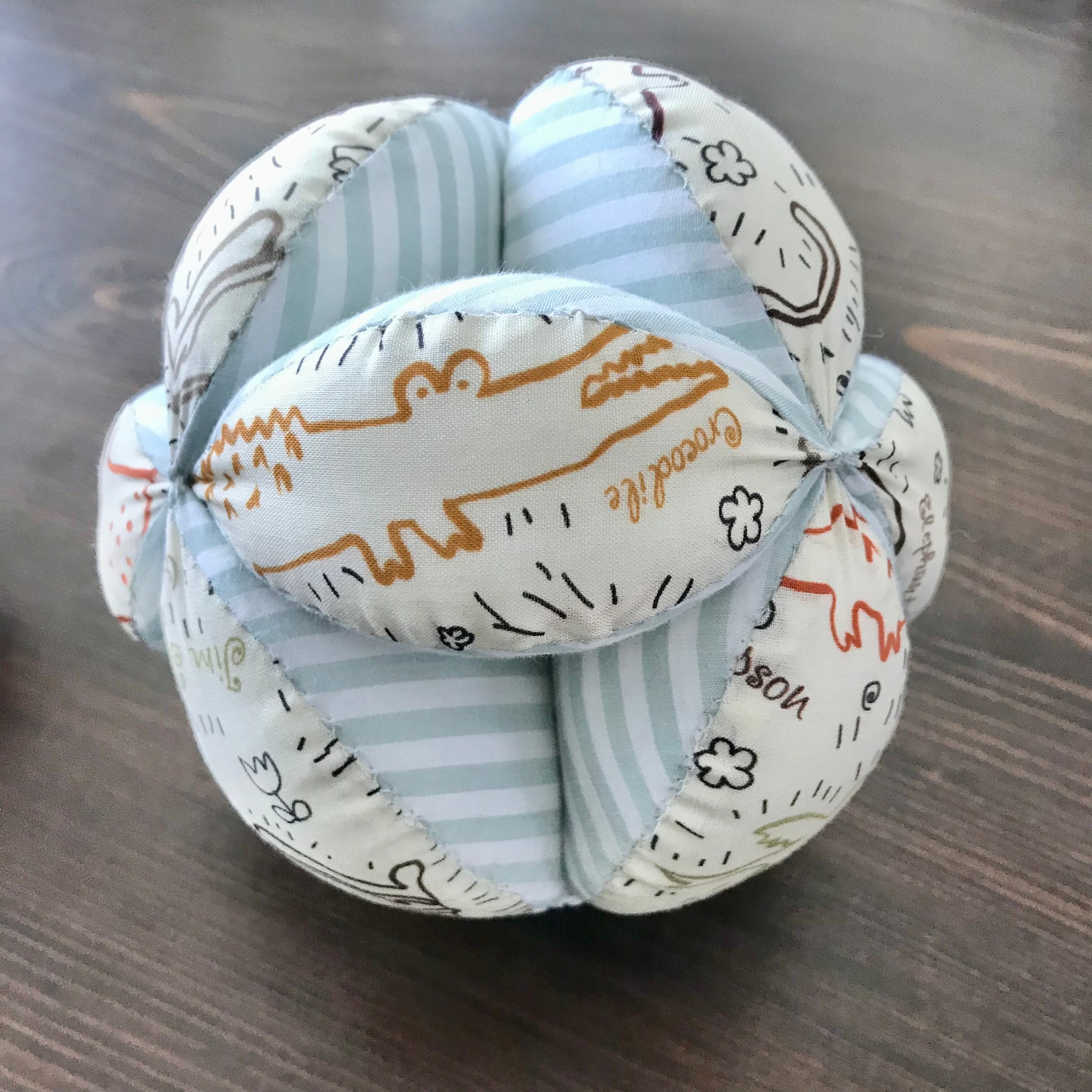 キッキングボール アニマル柄（水色）×ボーダー柄（薄緑） | BANDU PLUS