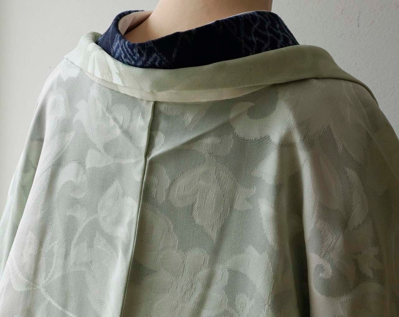 紗羽織】紋紗 華唐草文 夏虫色 × 白縦暈し 薄羽織 新品 | 大山キモノ