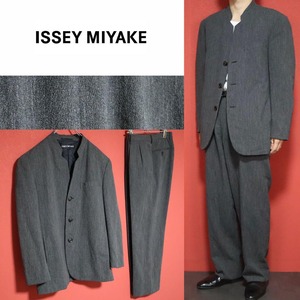 ISSEY MIYAKE