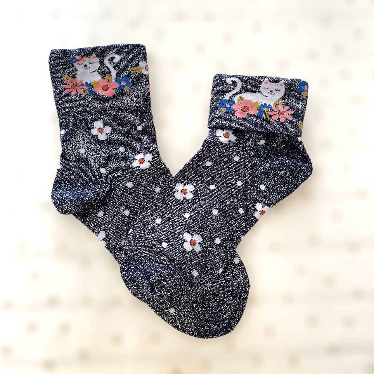 はるねこっ子♡白靴下いと君 Sock it to me】シッティングキティ 白猫 ソックス | aruiteru | 歩い